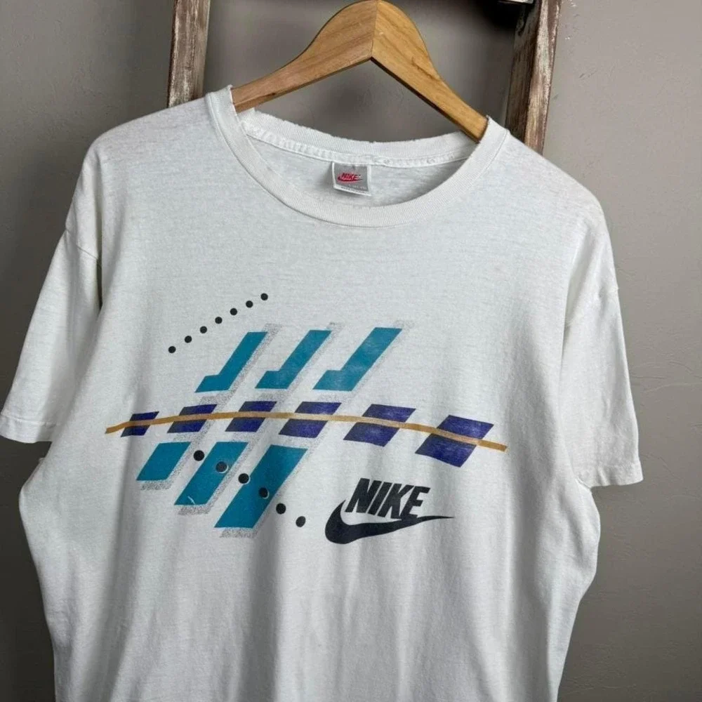 Vintage 90s USA Nike Trashed White Single Stitch T‎ Shirt size Large